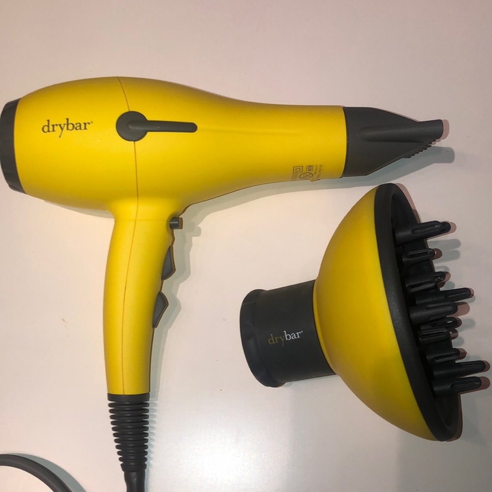Drybar buttercup hair dryer with defuser